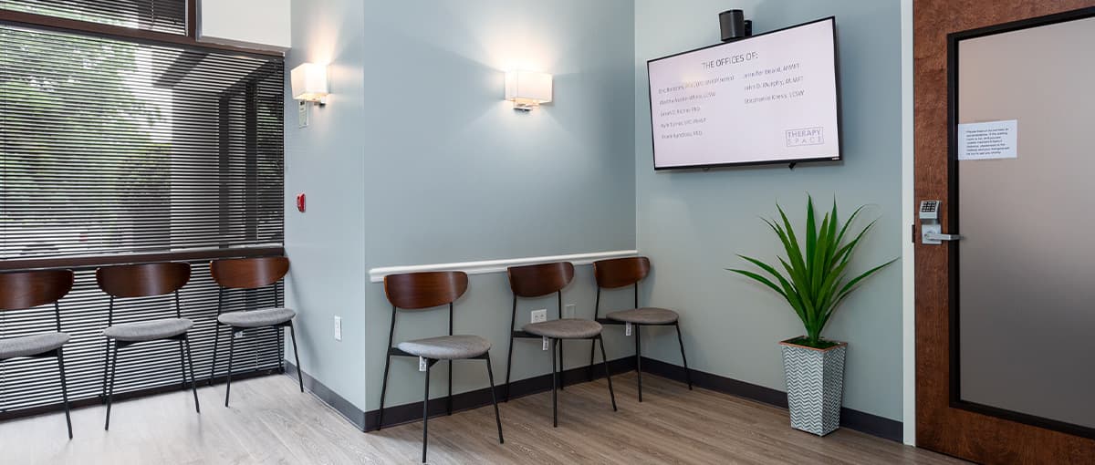 Maryland Farms Continental Place office space